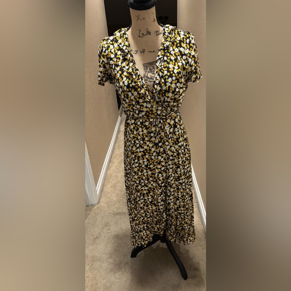 Lost + Wander Floral Wrap Maxi Dress - Picture 2 of 5